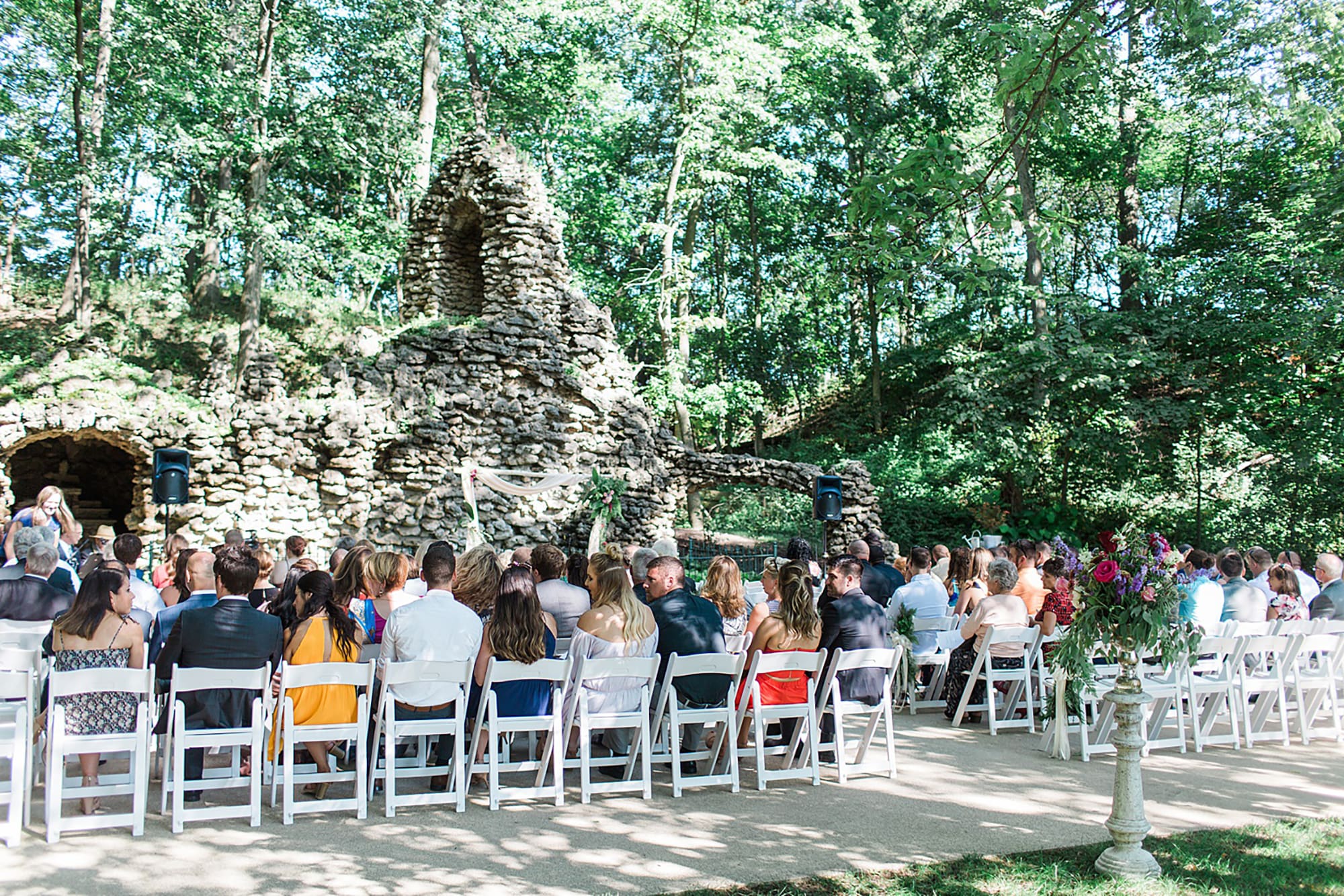 Arielle Peters Photography | Outdoor wedding day photos at Nazareth Hall in Grand Rapids, Ohio. 