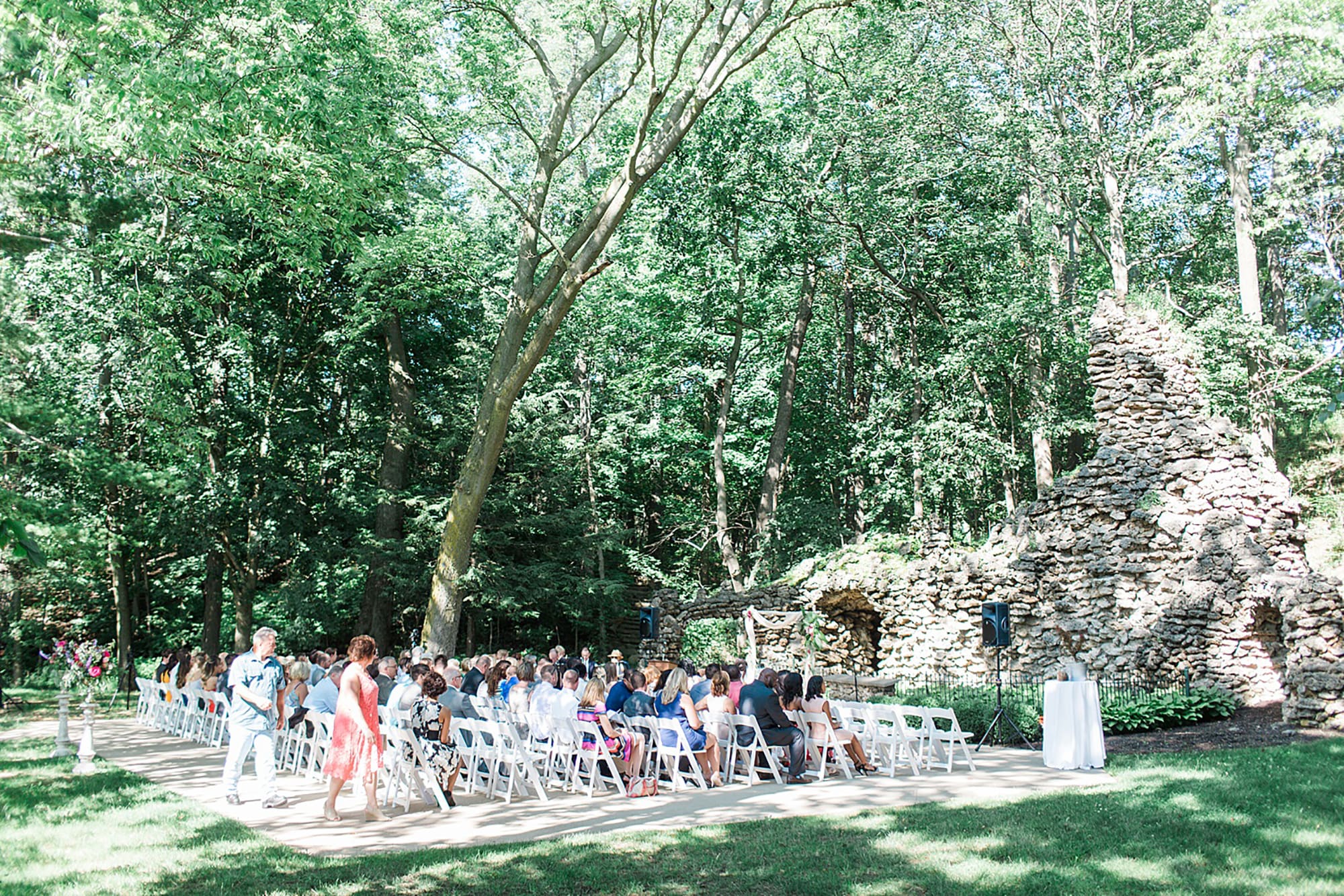  Arielle Peters Photography | Outdoor wedding day photos at Nazareth Hall in Grand Rapids, Ohio. 