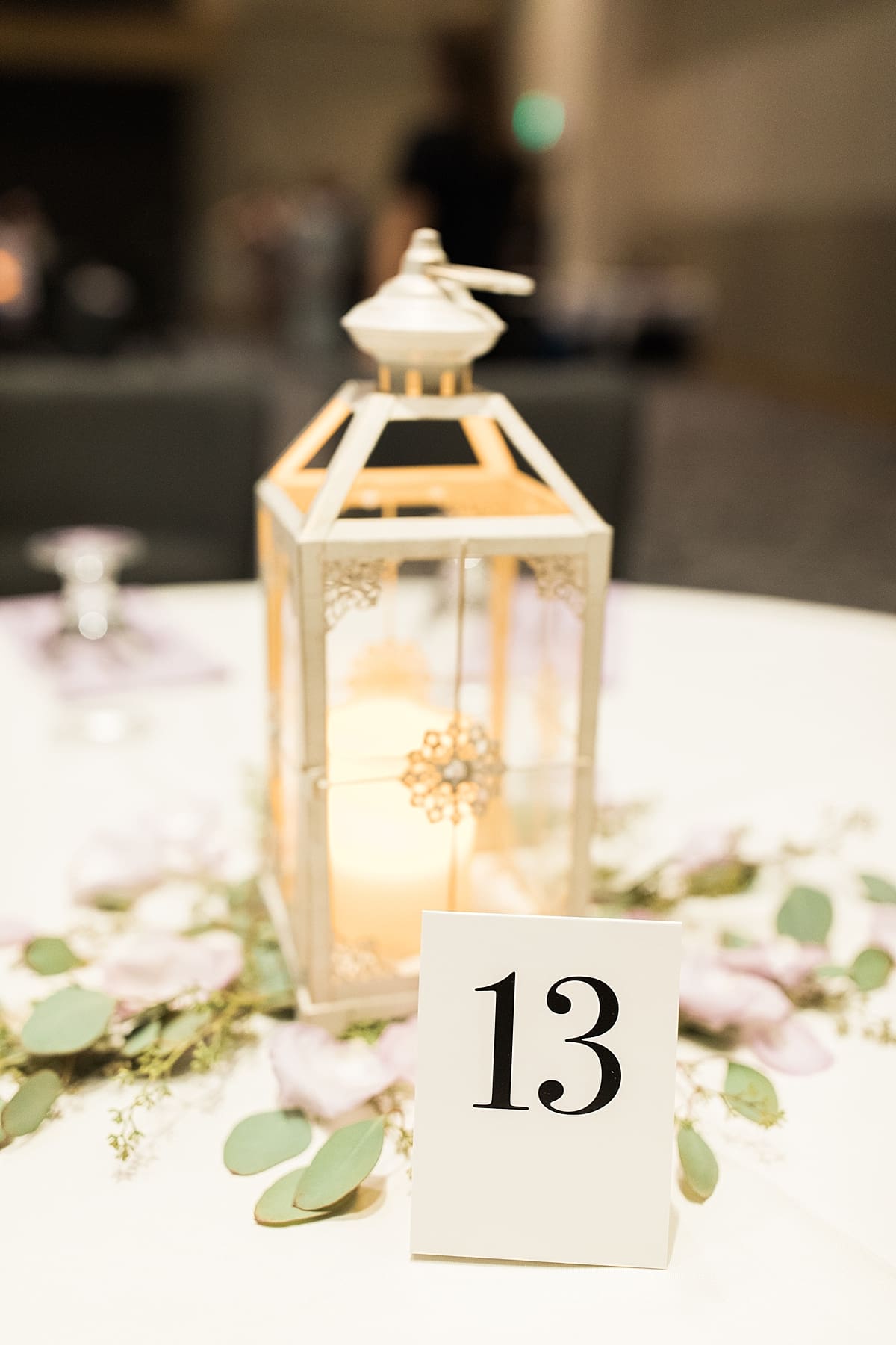 Arielle Peters Photography | Wedding reception table settings and floral arrangements on wedding day in Fort Wayne, Indiana. 