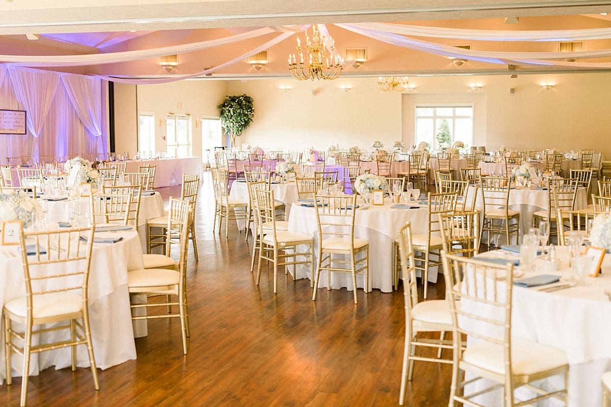 Arielle Peters Photography | Wedding reception table settings and floral arrangements at The Blue Heron at Blackthorn in South Bend, Indiana on wedding day.