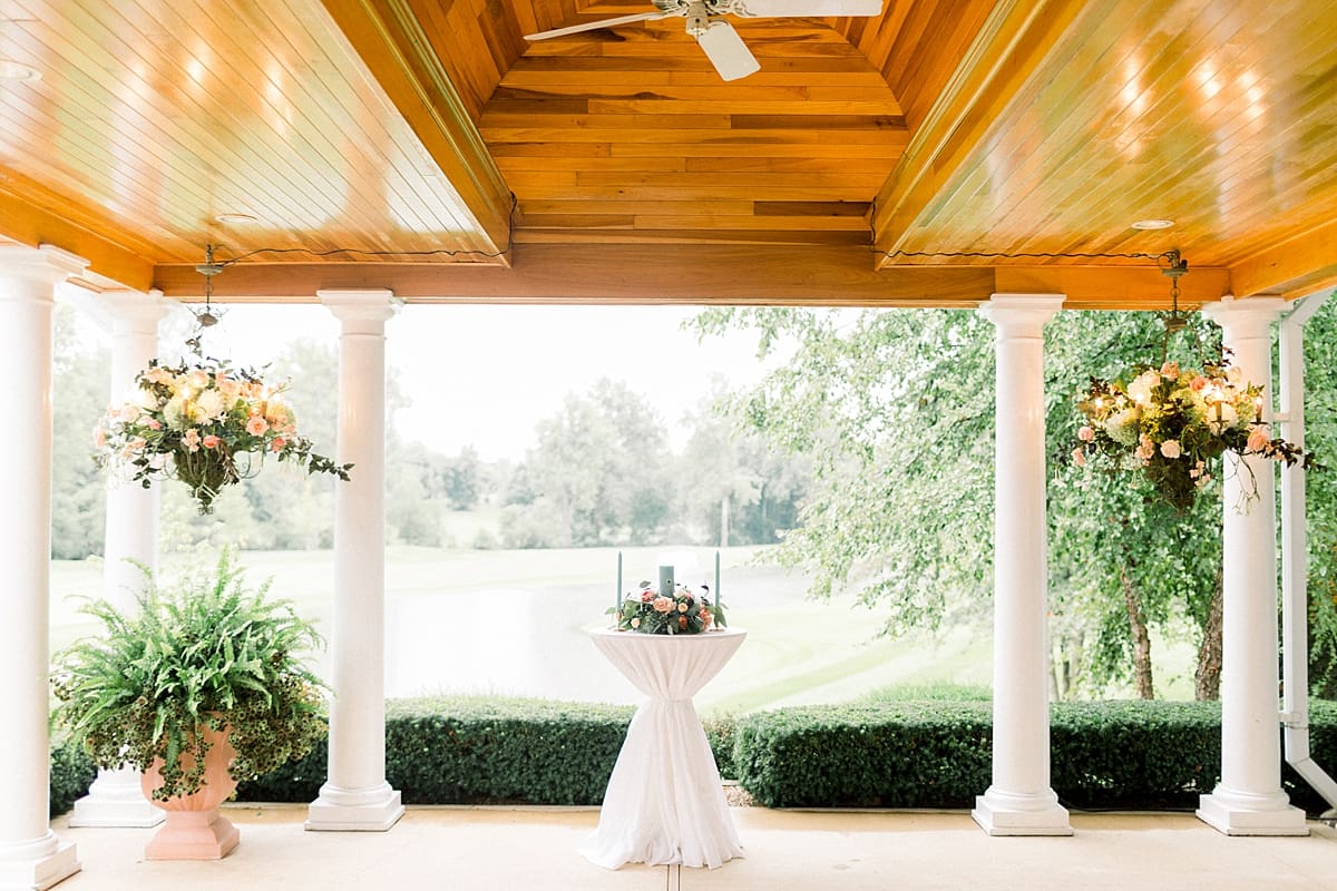 Arielle Peters Photography | Sycamore Hills Golf Club in Fort Wayne, Indiana outside on wedding day.