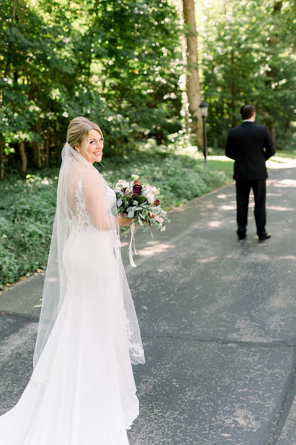 Arielle Peters Photography | Bride and groom having first reveal at The Morris Estate in Niles, Michigan on wedding day. 