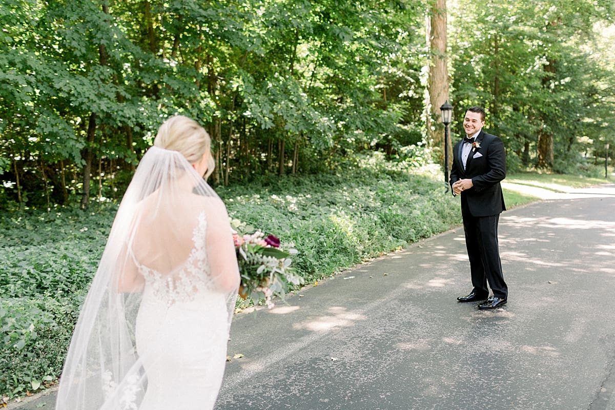 Arielle Peters Photography | Bride and groom having first reveal at The Morris Estate in Niles, Michigan on wedding day. 