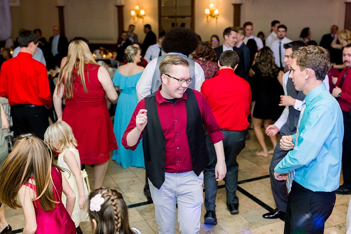 Arielle Peters Photography | Wedding guests dancing and having fun at fall wedding reception.