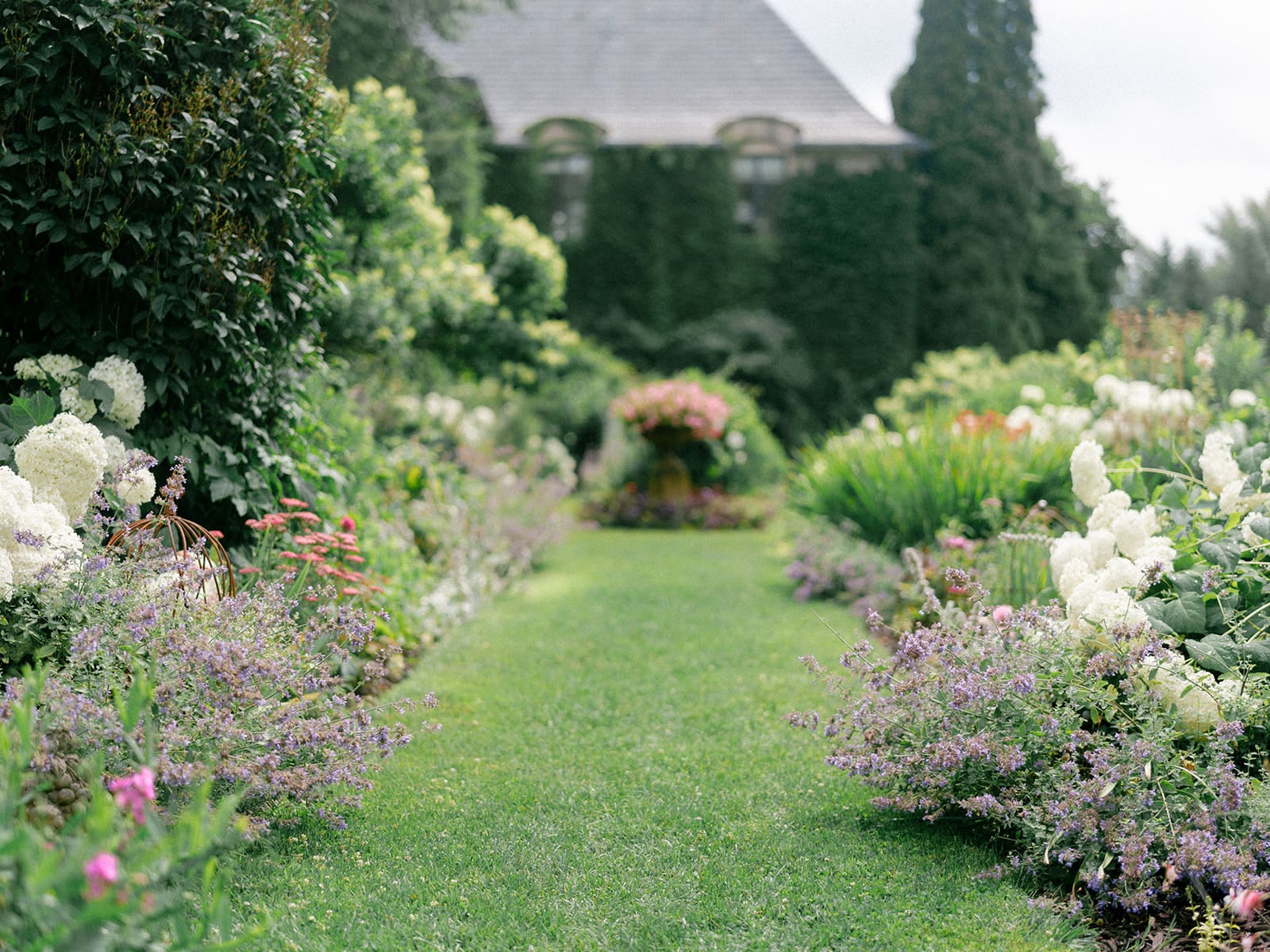 The Gardens at Greencrest Manor - Estate wedding venue in Michigan