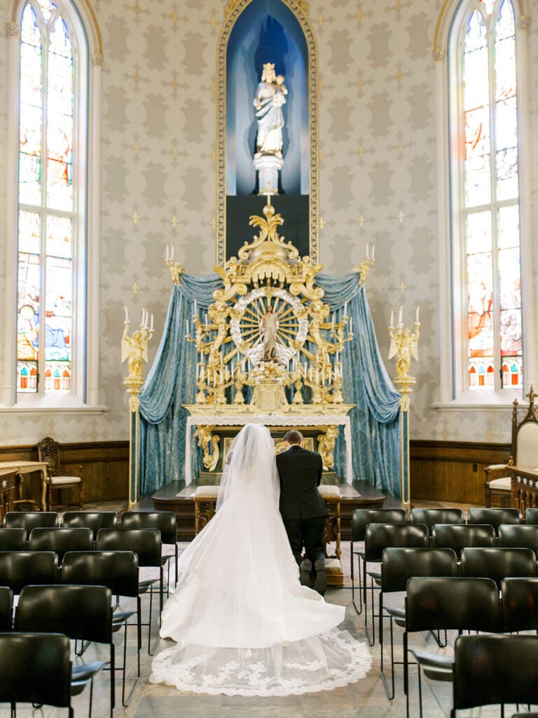 A Cathedral Basilica of The Sacred Heart Wedding ceremony at Notre Dame