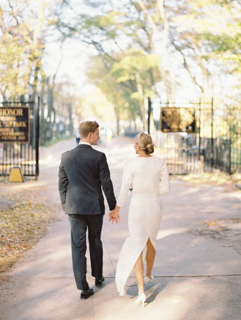 Bride and grooms fall wedding portraits in downtown Chicago
