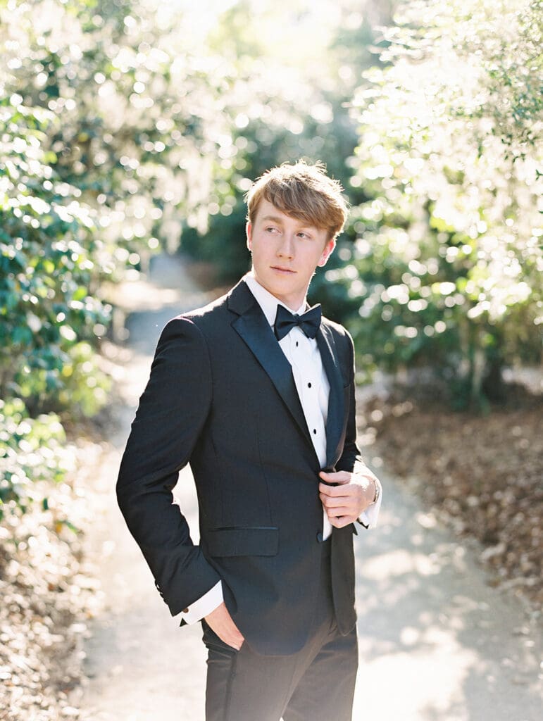 Editorial grooms portraits